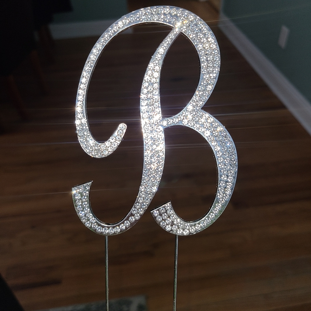 "B" CAKE TOPPER